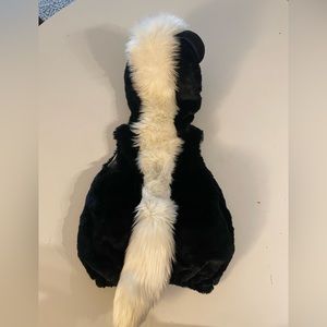 Skunk costume